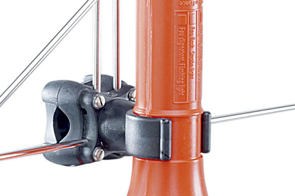 Rack for horseshoe buoy + light. - imagine 3