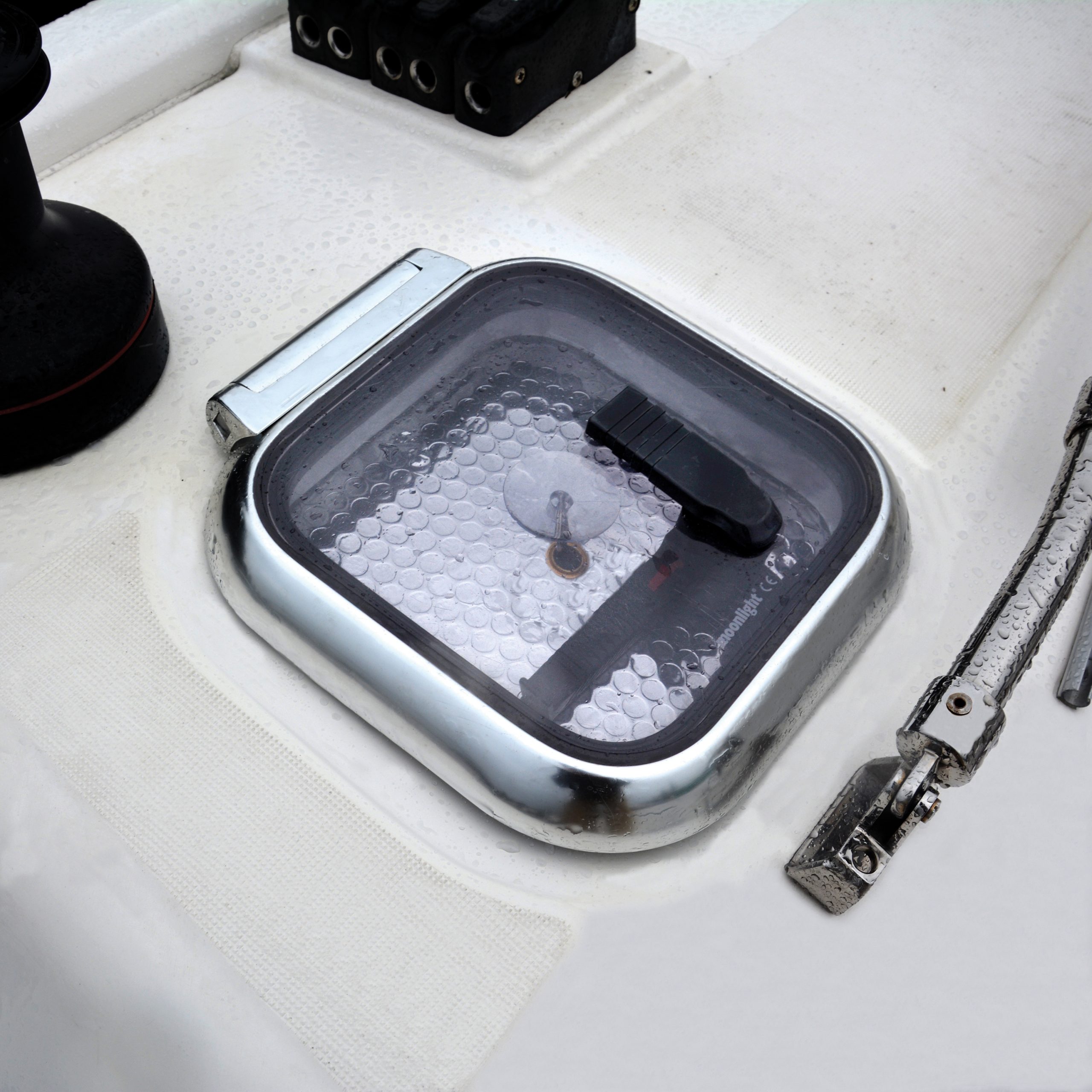 Insulation portlights/deck hatch - imagine 5