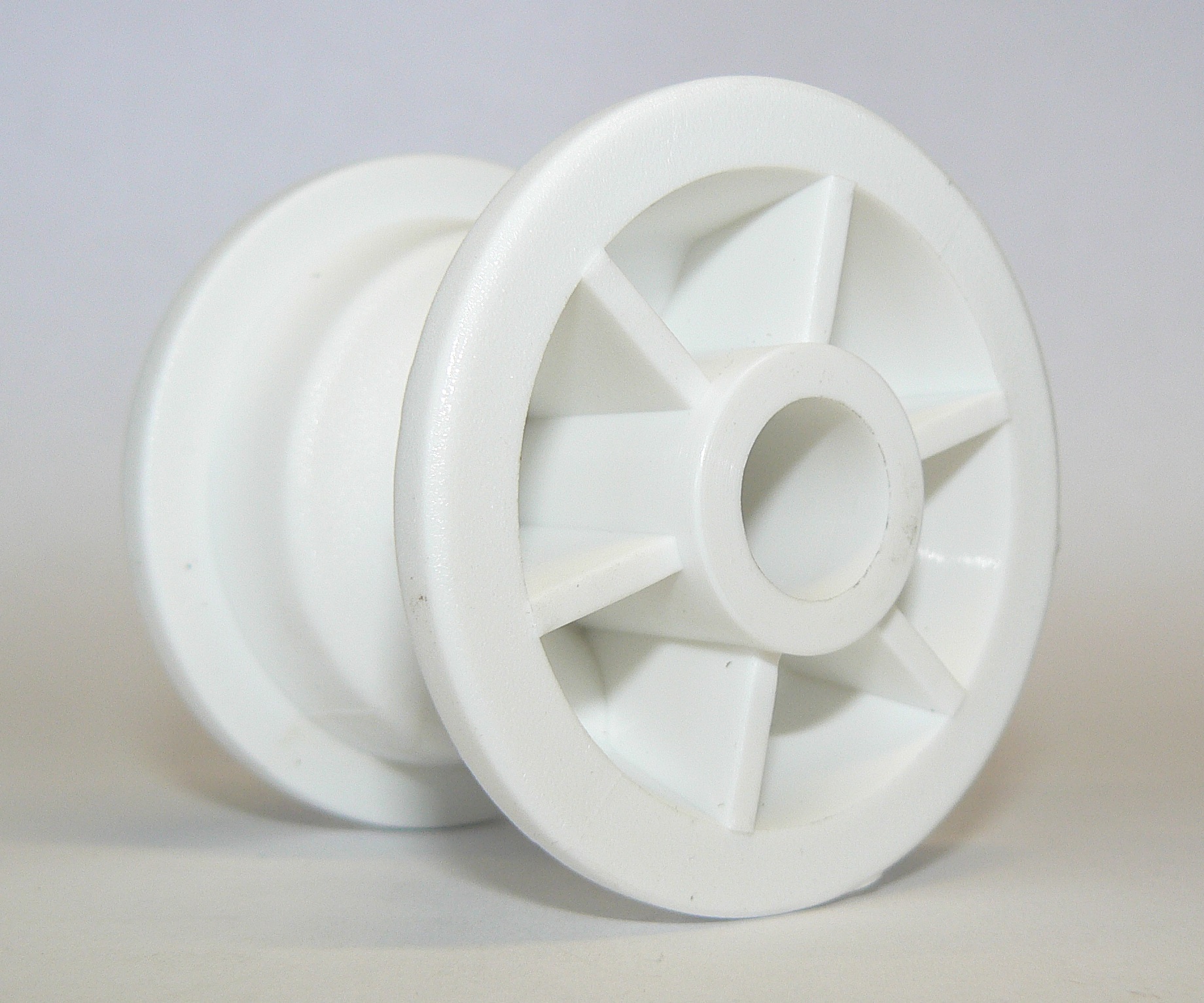 Spare sheaves for bow rollers