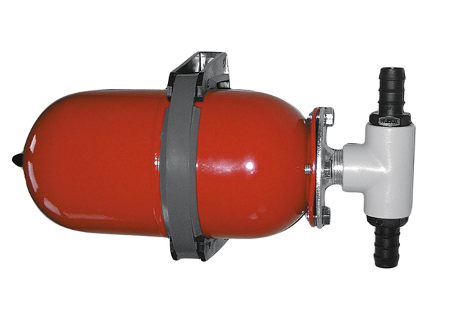 Accumulator tank