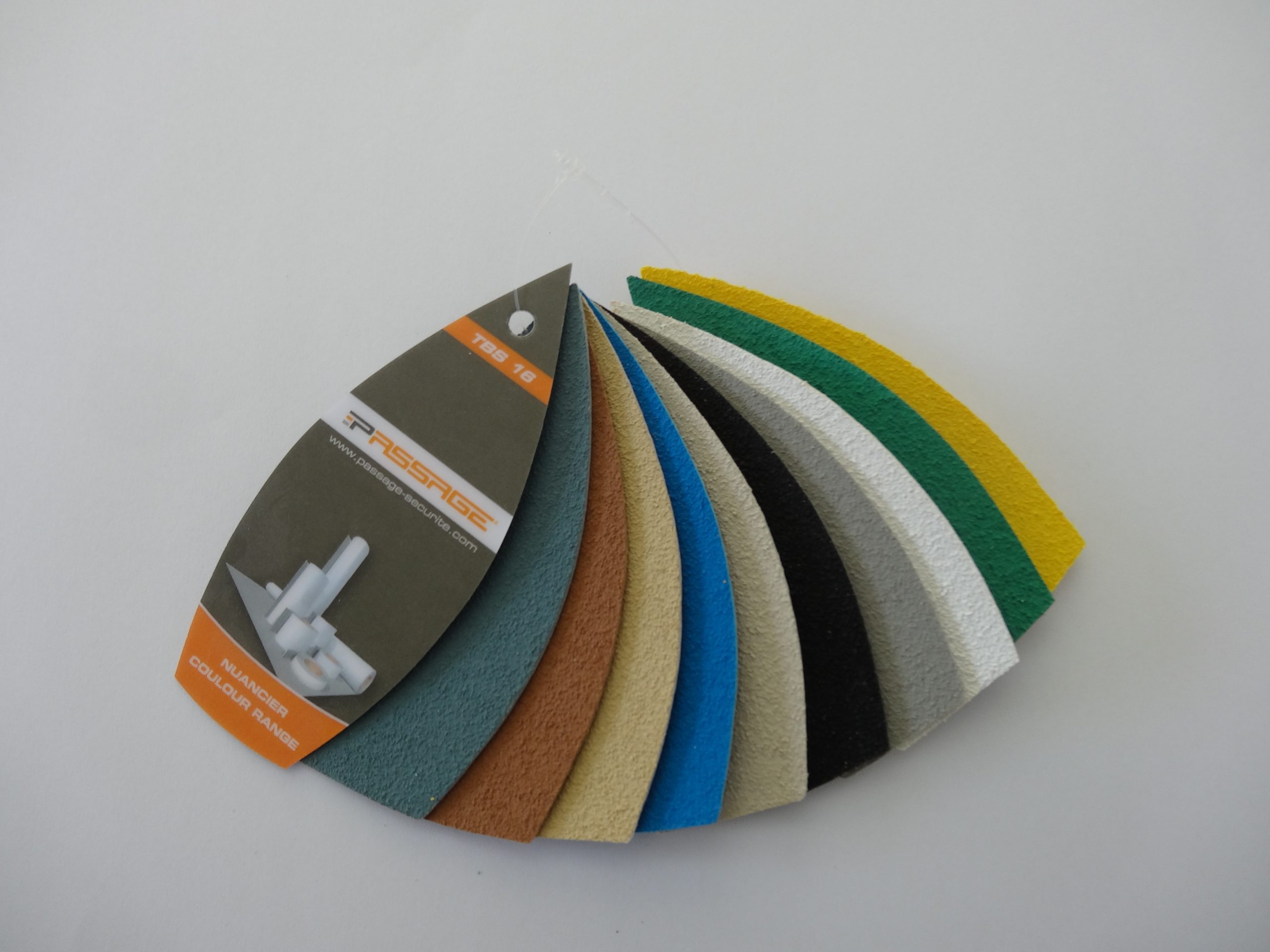 TBS16 adhesive non-slip decking, 1.5 m - imagine 3